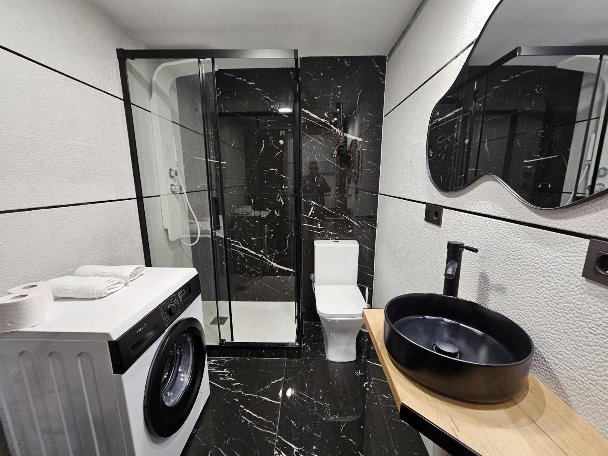 Apartamentos Benidorm Black Luaran gambar